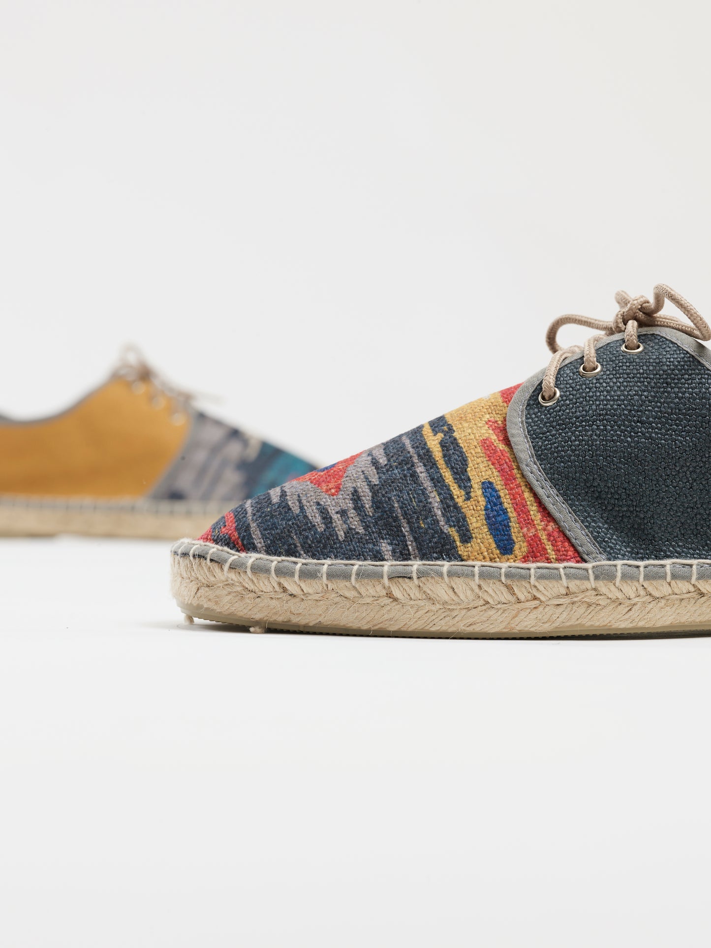 Alpargata plana cordones COACHELLA