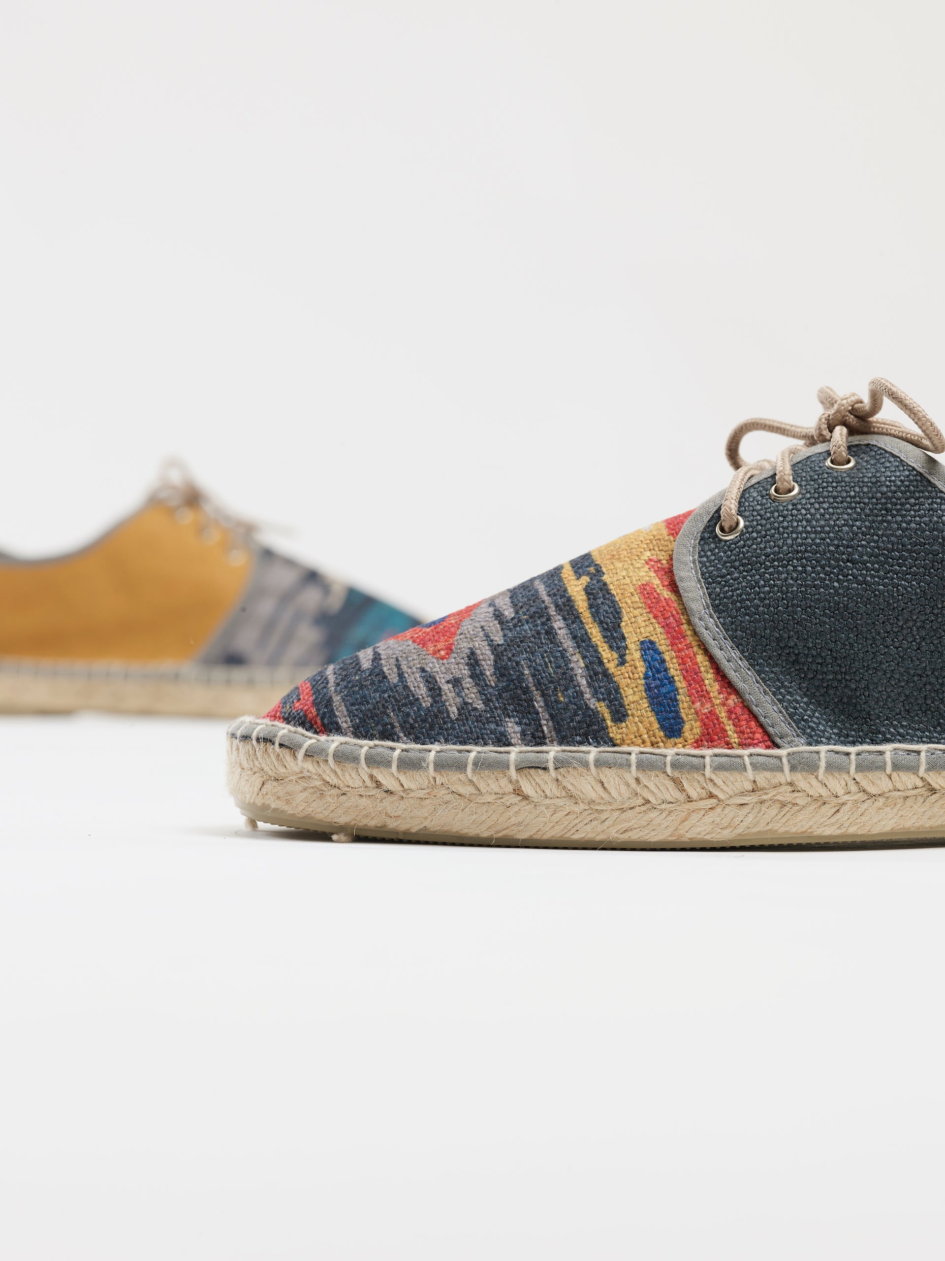 Alpargata plana cordones COACHELLA